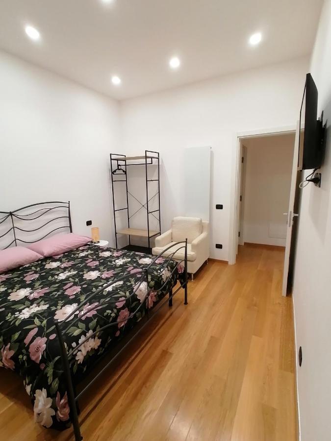 New Rooms Center บารี ภายนอก รูปภาพ