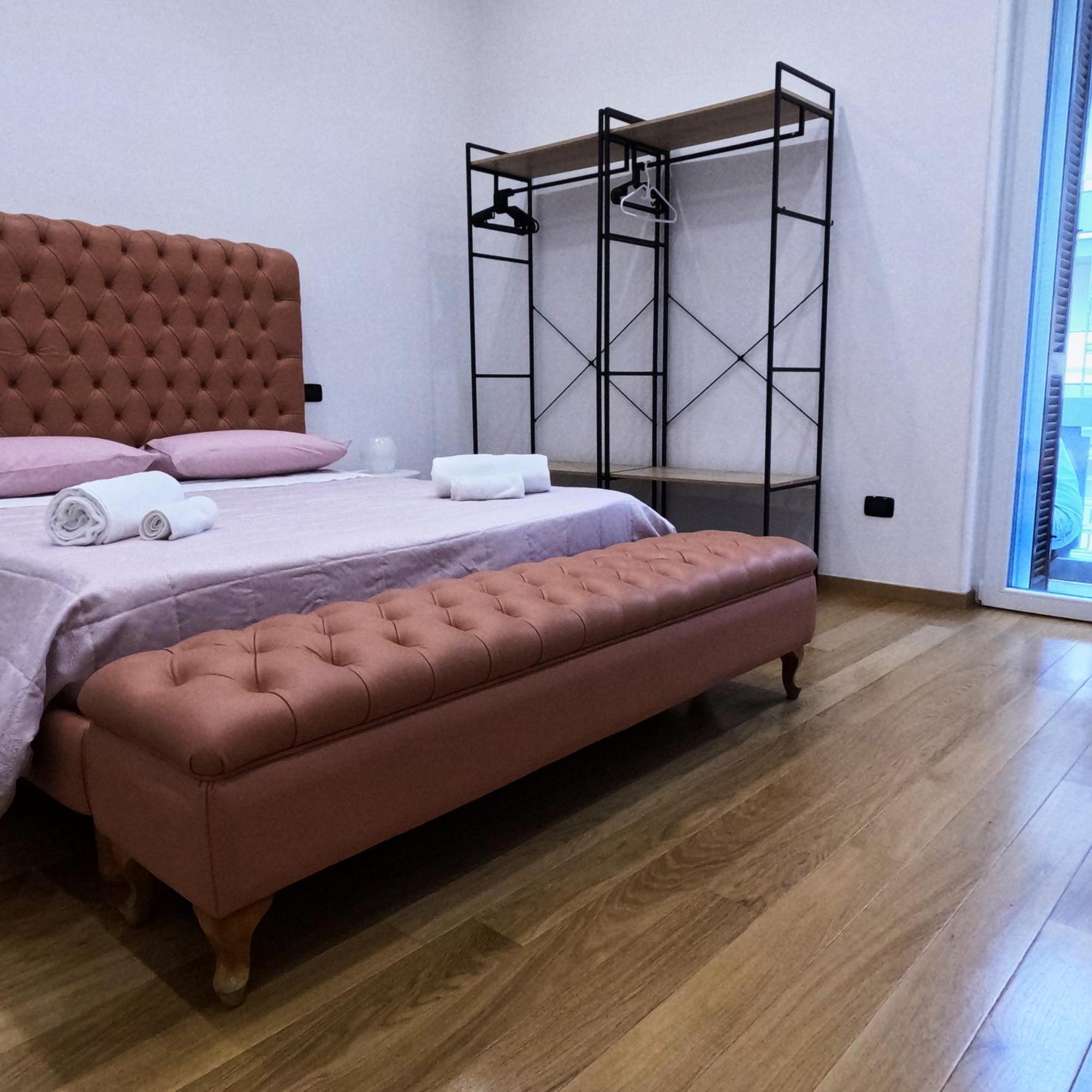 New Rooms Center บารี ภายนอก รูปภาพ