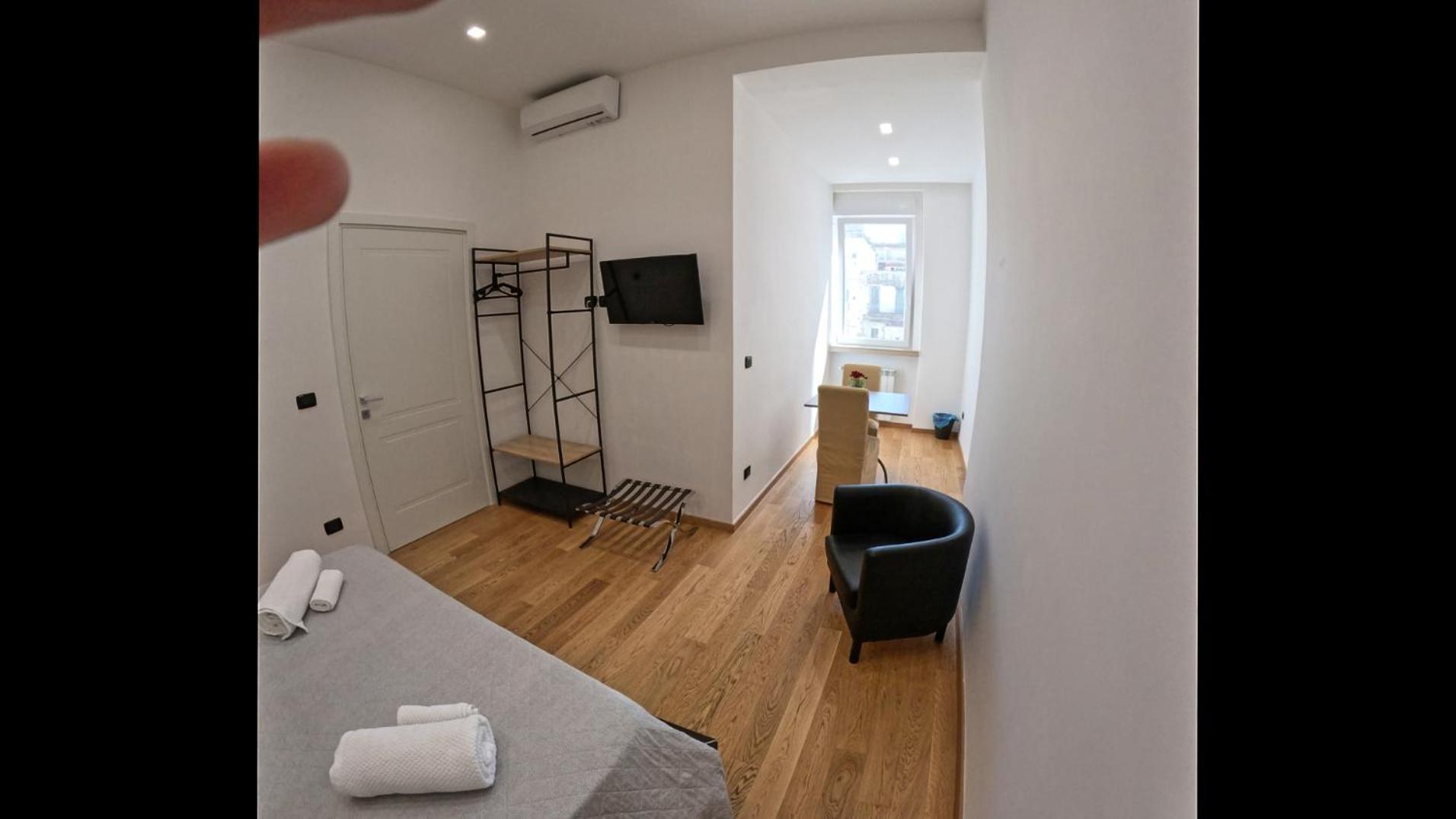 New Rooms Center บารี ภายนอก รูปภาพ