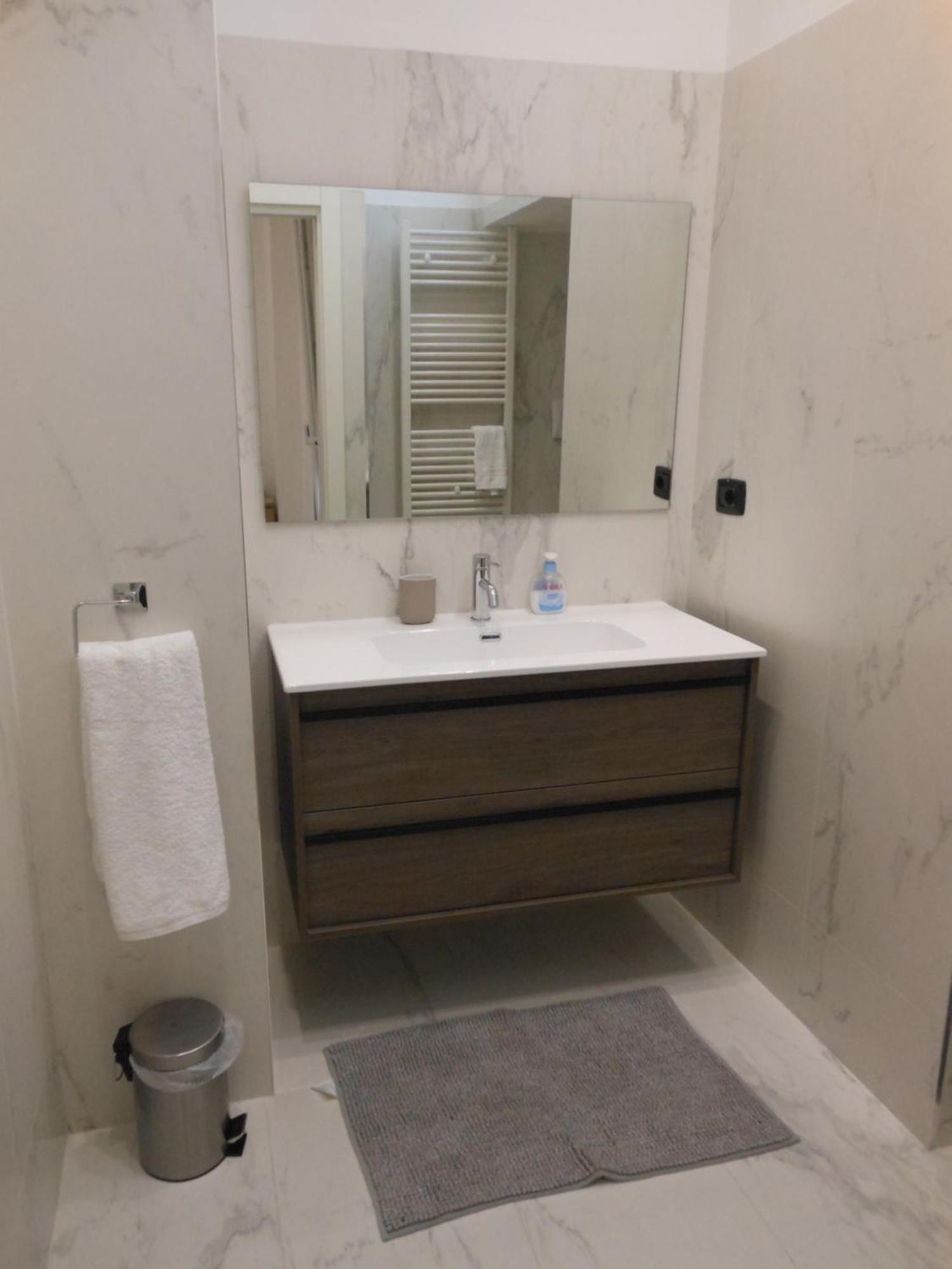 New Rooms Center บารี ภายนอก รูปภาพ